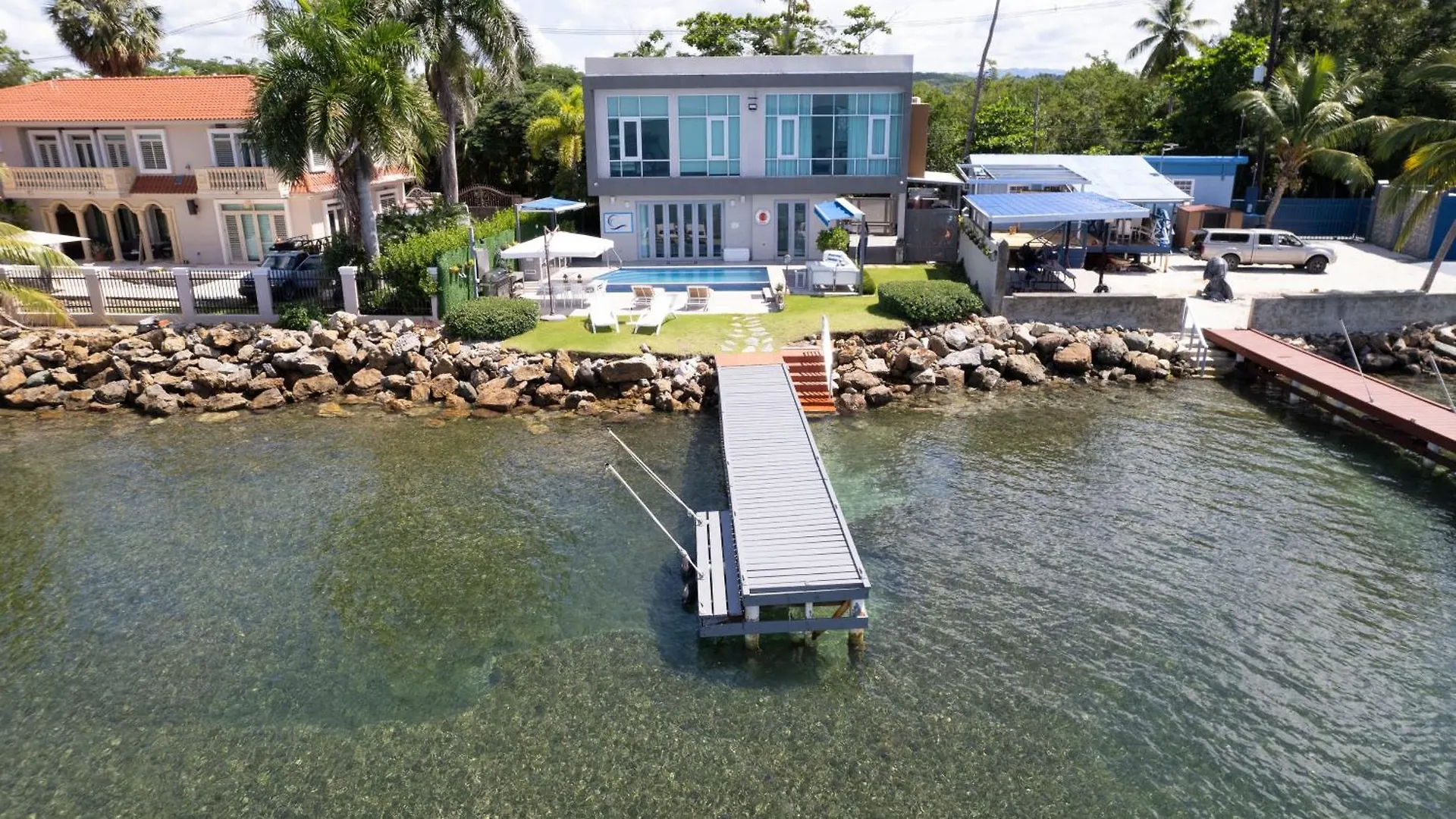 Ocean Front Luxury Villa With Pier And Heated Pool - Self Check In - Vj1 Cabo Rojo