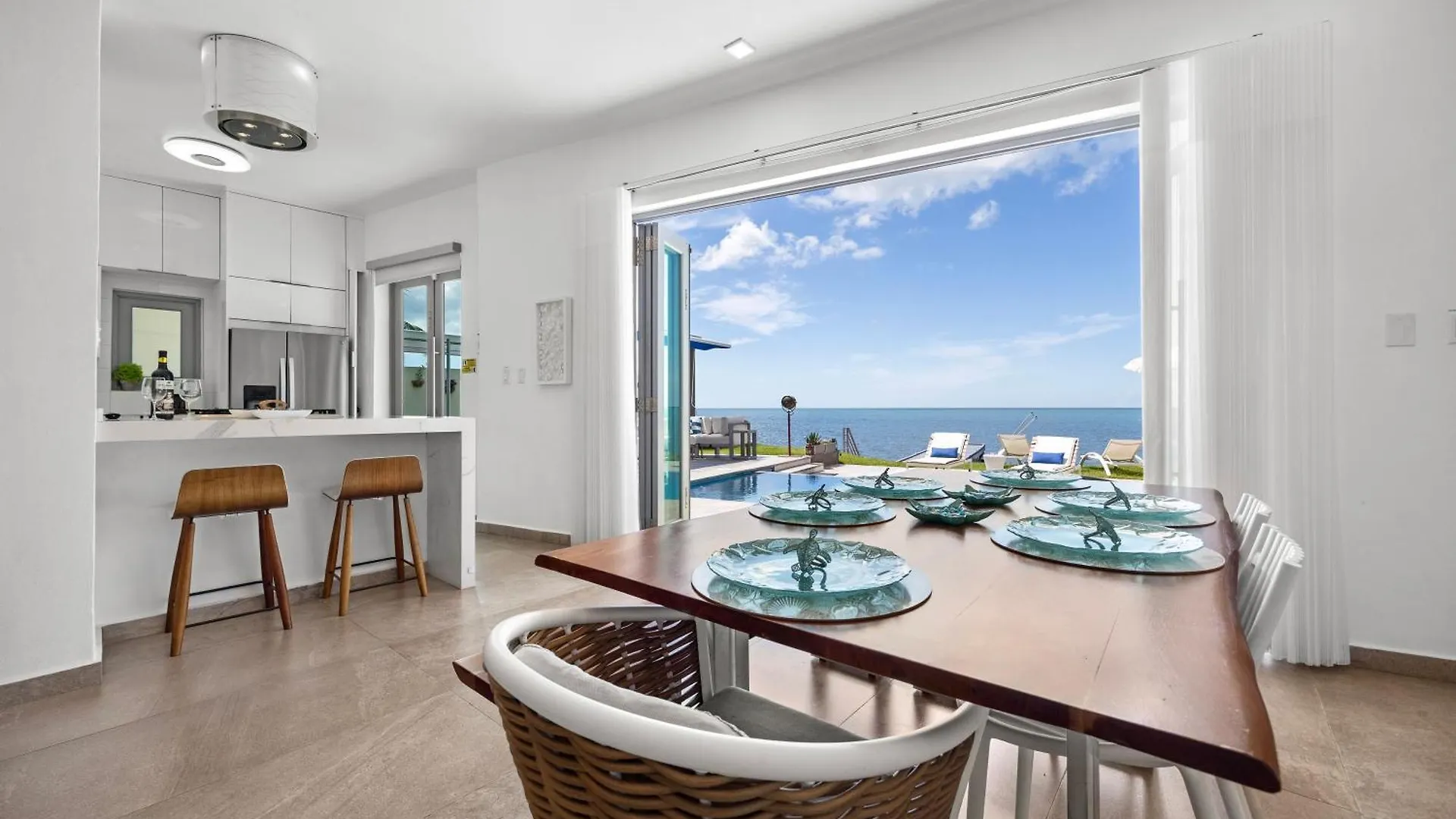 Ocean Front Luxury Villa With Pier And Heated Pool - Self Check In - Vj1 Cabo Rojo