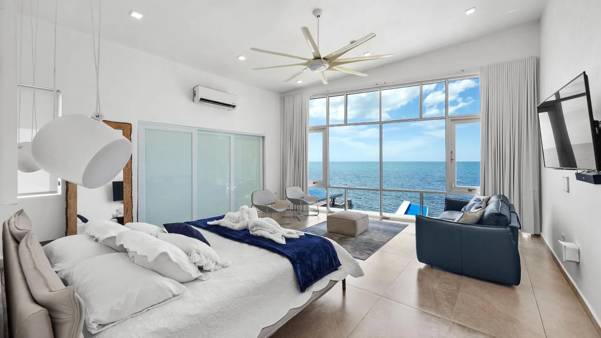 Ocean Front Luxury Villa With Pier And Heated Pool - Self Check In - Vj1 Cabo Rojo